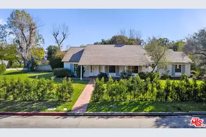 109 Homewood Rd, Los Angeles, CA 90049 - Photo 1