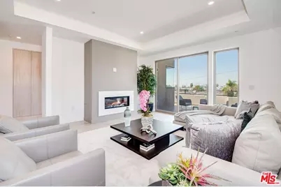 361 N Genesee Ave #4, Los Angeles, CA 90036 - Photo 1