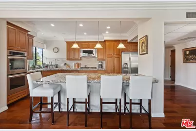12115 San Vicente Blvd #311, Los Angeles, CA 90049 - Photo 1