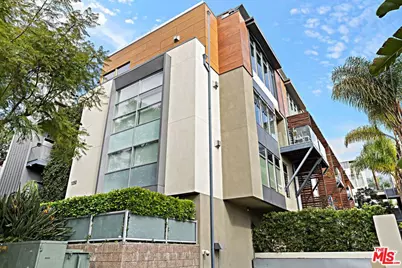 1250 N Harper Ave #416, West Hollywood, CA 90046 - Photo 1