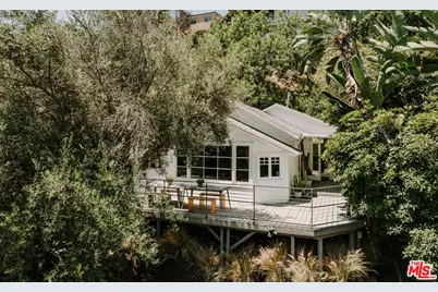 2307 Holly Dr, Los Angeles, CA 90068 - Photo 1