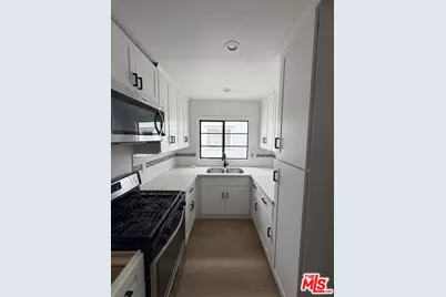 8730 Holloway Dr, West Hollywood, CA 90069 - Photo 1