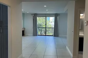125 N Gale Dr, Beverly Hills, CA 90211 - Photo 1