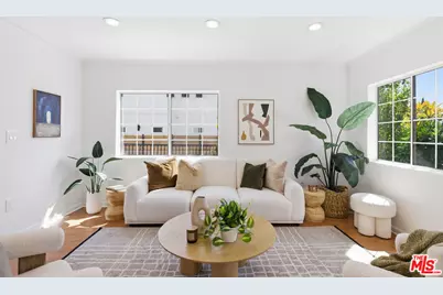 640 Parkman Ave, Los Angeles, CA 90026 - Photo 1