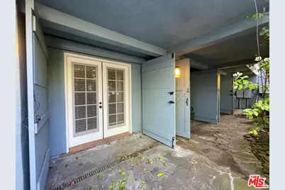 3008 3rd St #C, Santa Monica, CA 90405 - Photo 1