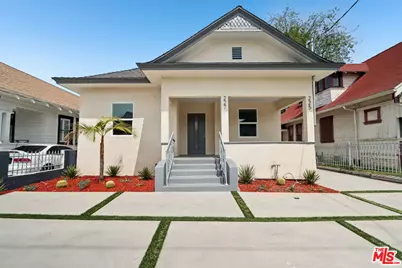227 W 41st St, Los Angeles, CA 90037 - Photo 1