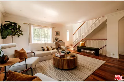 821 S Gramercy Pl #2, Los Angeles, CA 90005 - Photo 1