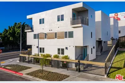 4937 W 20th St #1/4, Los Angeles, CA 90016 - Photo 1