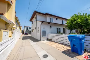 2107 Pullman Ln, Redondo Beach, CA 90278 - Photo 1