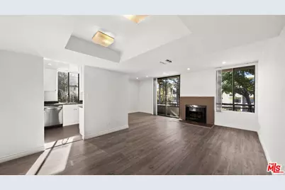 1950 Rodney Dr #105, Los Angeles, CA 90027 - Photo 1