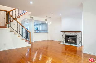 1030 S Norton Ave, Los Angeles, CA 90019 - Photo 1