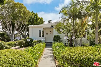 1060 22nd St, Santa Monica, CA 90403 - Photo 1