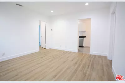 11674 La Grange Ave, Los Angeles, CA 90025 - Photo 1
