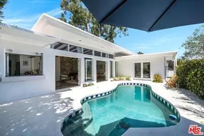 429 N Greencraig Rd, Los Angeles, CA 90049 - Photo 1
