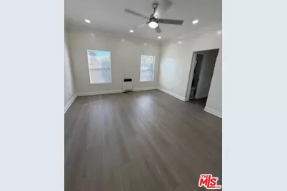 1117 S Westlake Ave #304, Los Angeles, CA 90006 - Photo 1