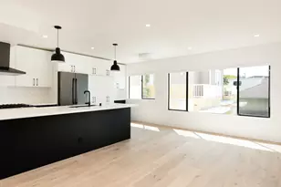 2811 3rd St, Santa Monica, CA 90405 - Photo 1