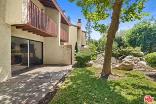 5720 Owensmouth Ave, Woodland Hills, CA 91367 - Photo 1