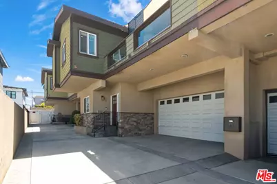 2516 Gates Ave #B, Redondo Beach, CA 90278 - Photo 1