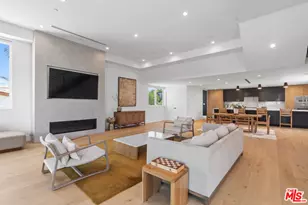 656 California Ave, Venice, CA 90291 - Photo 1