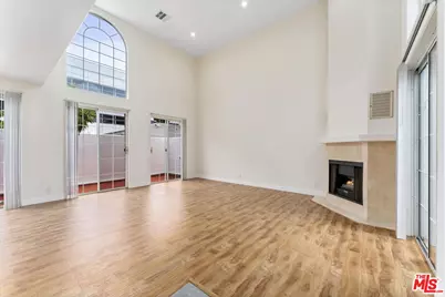 1338 Yale St #C, Santa Monica, CA 90404 - Photo 1