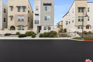 713 Daniel Freeman Cir, Inglewood, CA 90301 - Photo 1