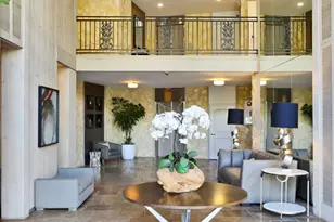 809 S Bundy Dr, Los Angeles, CA 90049 - Photo 1