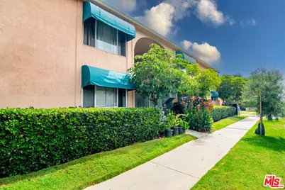 4358 Berryman Ave #14, Los Angeles, CA 90066 - Photo 1