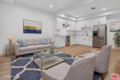 11444 Oxnard St #1/2, North Hollywood, CA 91606 - Photo 1