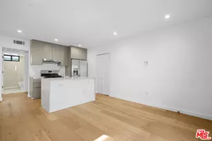 11785 Gateway Blvd, Los Angeles, CA 90064 - Photo 1