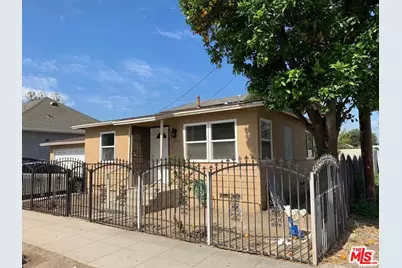 3717 S Raymond Ave, Los Angeles, CA 90007 - Photo 1