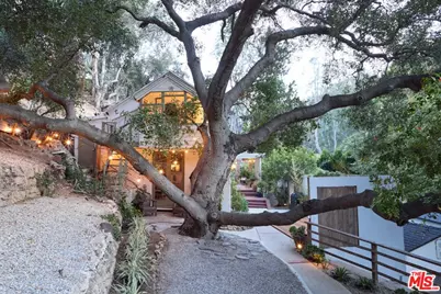 8012 Lark Ln, Los Angeles, CA 90046 - Photo 1