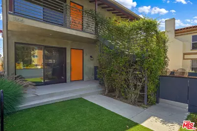 1166 S Cochran Ave #2, Los Angeles, CA 90019 - Photo 1