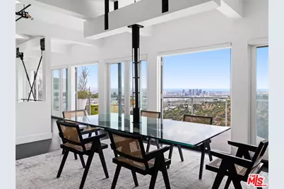 1885 Sunset Plaza Dr, West Hollywood, CA 90069 - Photo 1