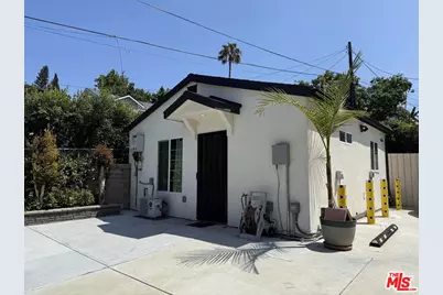 626 Silver Lake Blvd, Los Angeles, CA 90026 - Photo 1