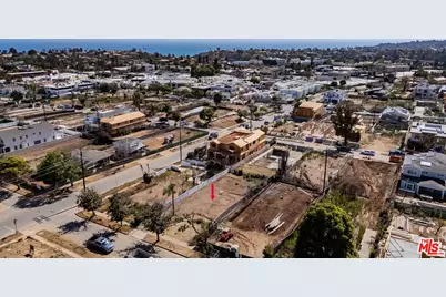 1107 Fiske St, Pacific Palisades, CA 90272 - Photo 1