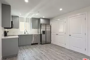 11512 Oxford Ave, Hawthorne, CA 90250 - Photo 1