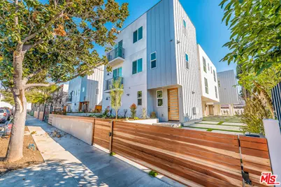 1238 N Beachwood Dr, Los Angeles, CA 90038 - Photo 1