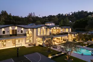 15837 Royal Oak Rd, Encino, CA 91436 - Photo 1