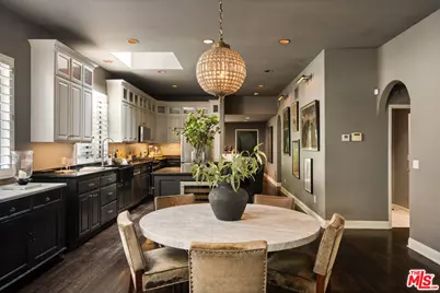 11717 Landale St, Studio City, CA 91607 - Photo 1