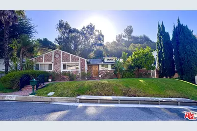 1546 San Ysidro Dr, Beverly Hills, CA 90210 - Photo 1