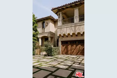 160 Granville Ave, Los Angeles, CA 90049 - Photo 1