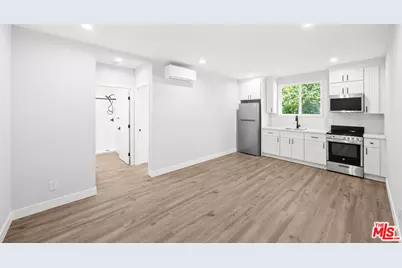 1558 S Genesee Ave, Los Angeles, CA 90019 - Photo 1