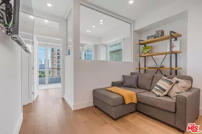 10501 Wilshire Blvd #1012, Los Angeles, CA 90024 - Photo 1