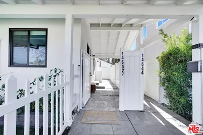 14642 Runnymede St, Van Nuys, CA 91405 - Photo 1