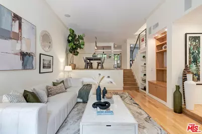 323 San Vicente Blvd #11, Santa Monica, CA 90402 - Photo 1