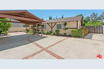 22930 Collins St, Woodland Hills, CA 91367 - Photo 1