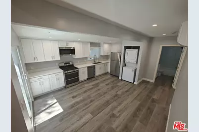 8617 Hatillo, Winnetka, CA 91306 - Photo 1