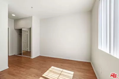 1561 S Barrington Ave #203, Los Angeles, CA 90025 - Photo 1
