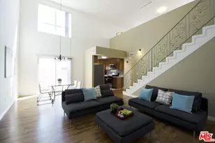 546 N Oxford Ave, Los Angeles, CA 90004 - Photo 1