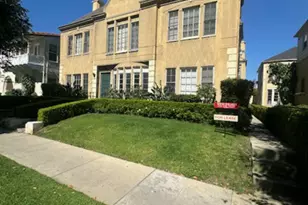 136 S Reeves Dr, Beverly Hills, CA 90212 - Photo 1